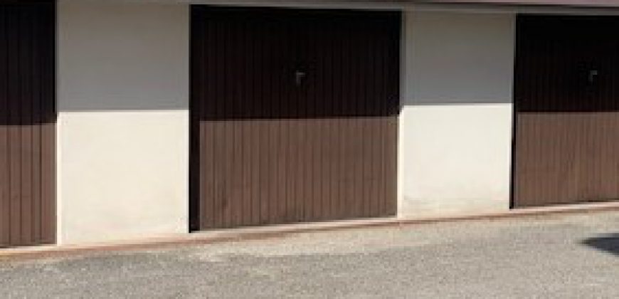 Garage-Box auto-Posto auto Belluno