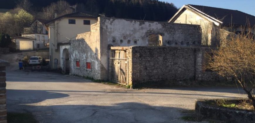 Rustico-Casolare-Cascina Ponte nelle Alpi