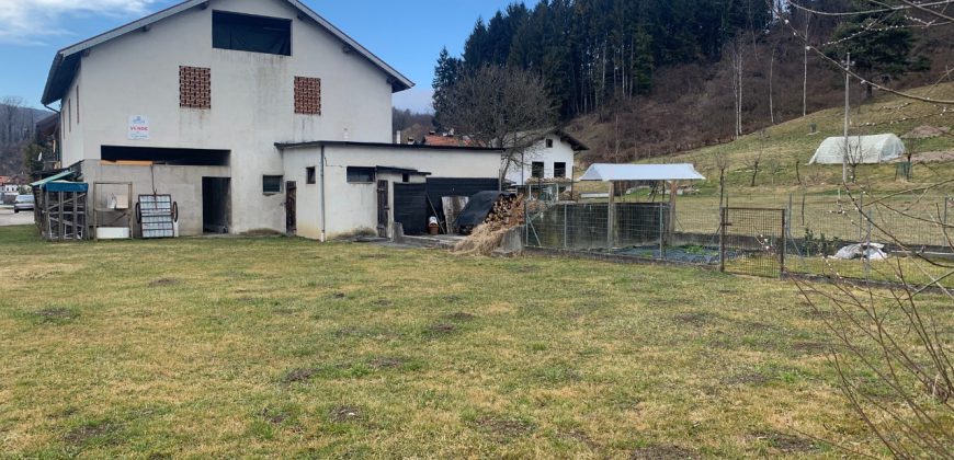 Rustico-Casolare-Cascina Alpago